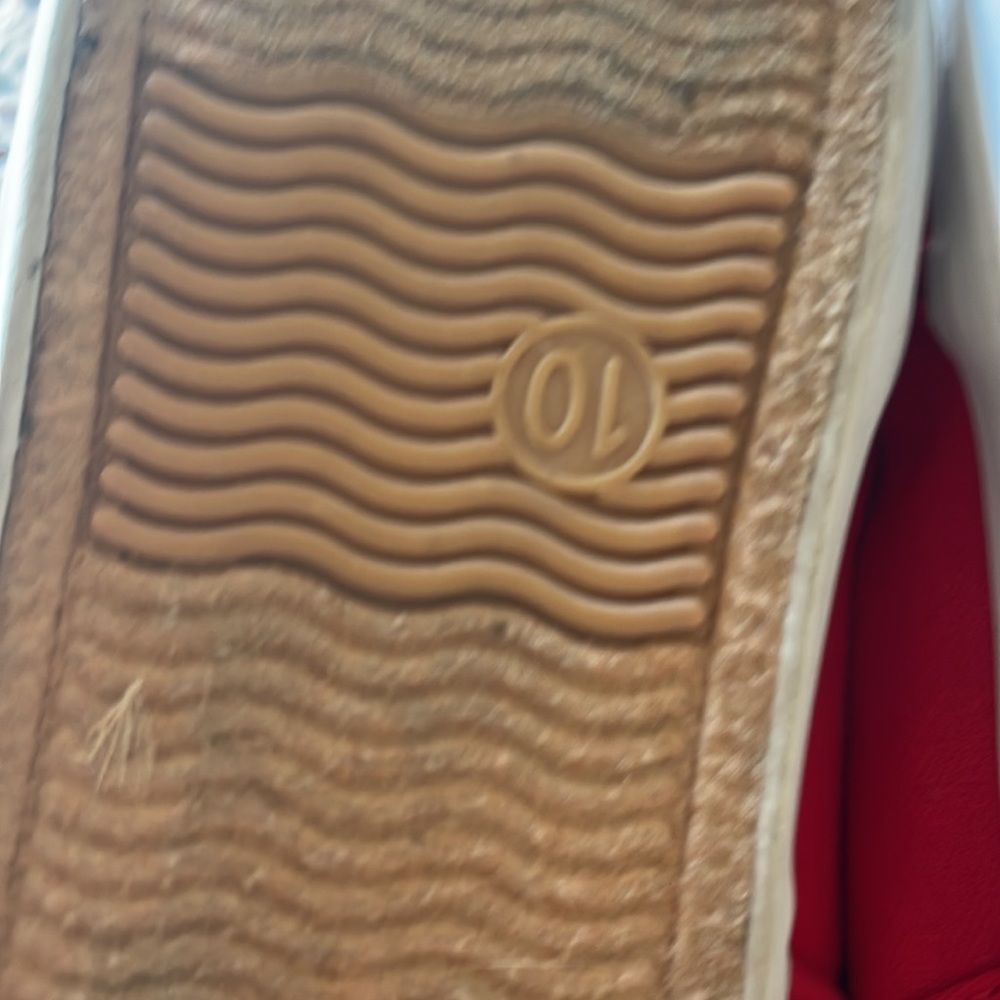 Red canvas shoe - Picture 3 of 4